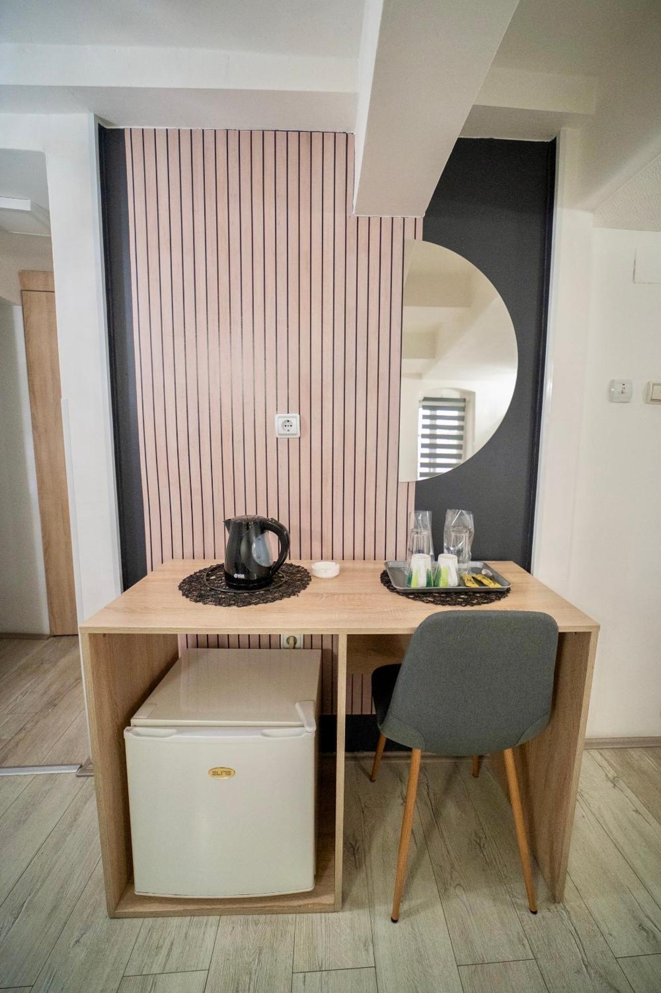 Apartmani Aleksandra U Centru Grada Kragujevac Exterior foto