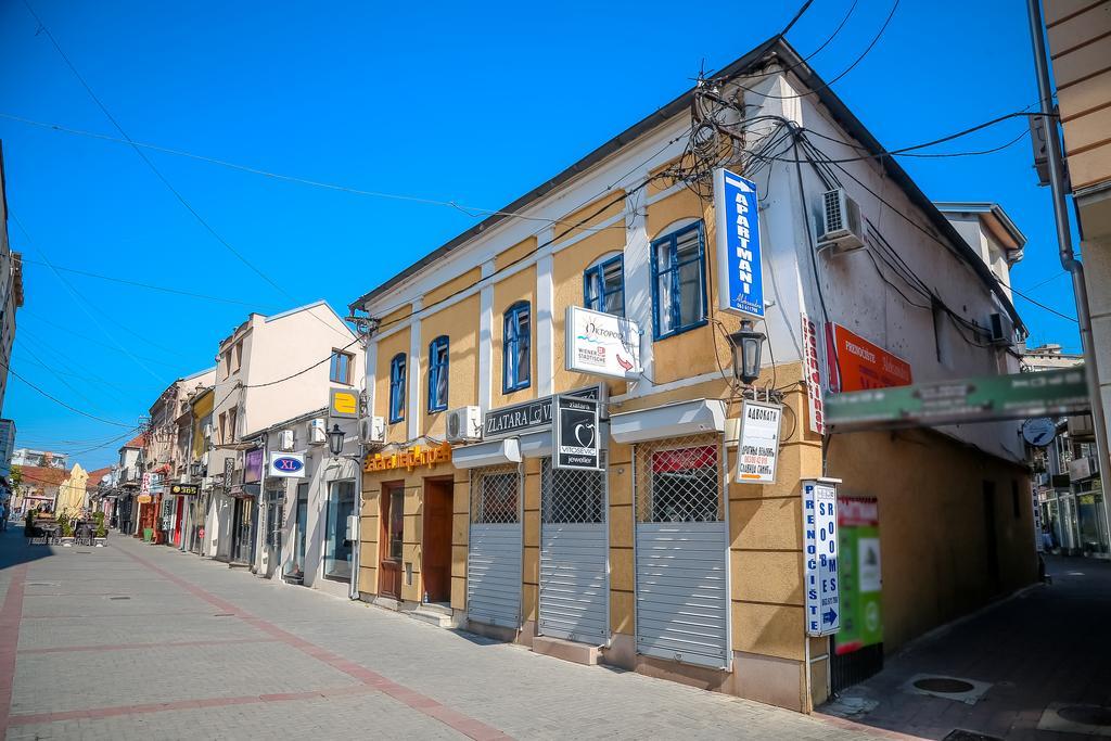 Apartmani Aleksandra U Centru Grada Kragujevac Exterior foto