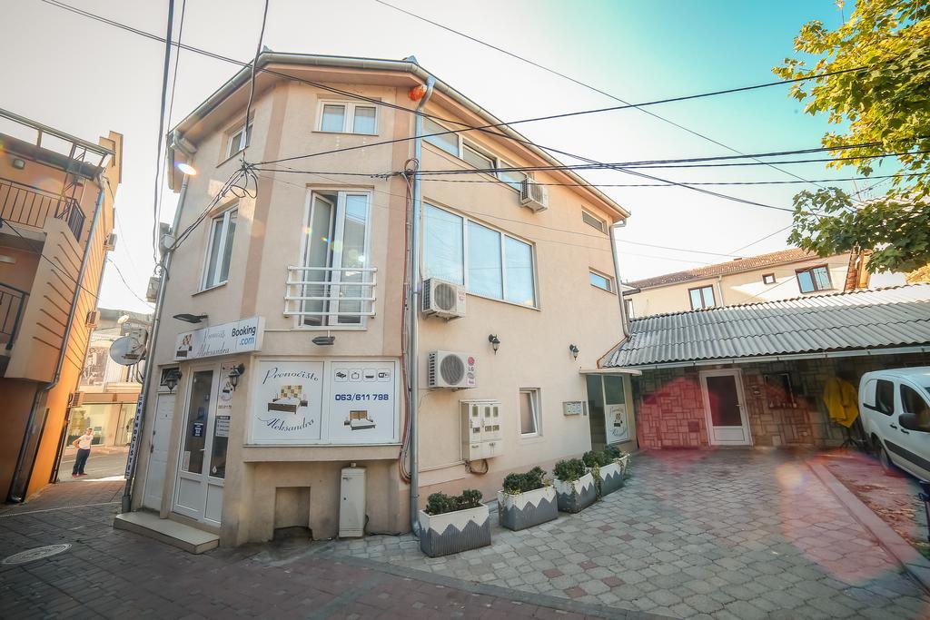 Apartmani Aleksandra U Centru Grada Kragujevac Exterior foto